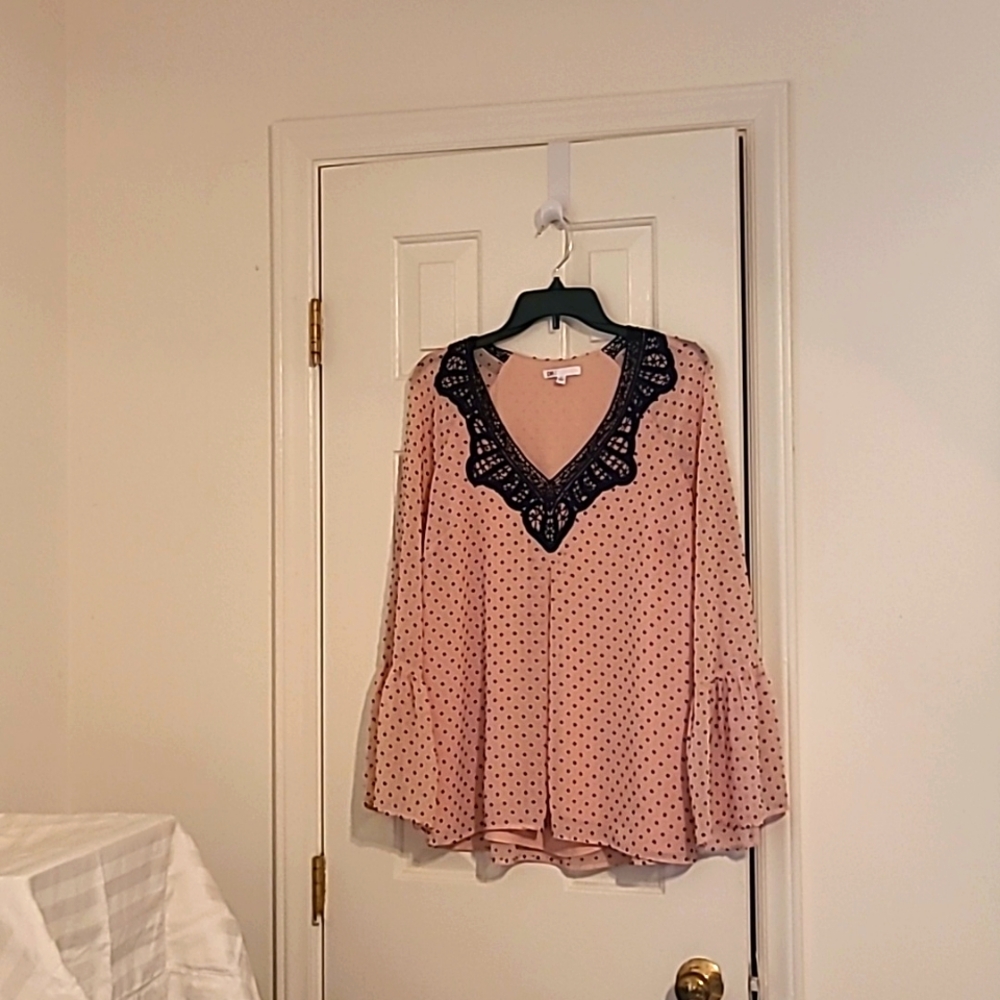 DR2 blouse size M